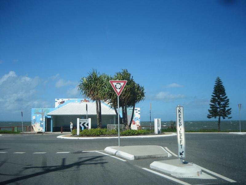 A STONES THROW TO MARGATE BEACHES Picture 1