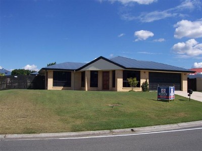 Huge
Family Home on 1000m2 Picture Huge
Family Home on 1000m2 Picture