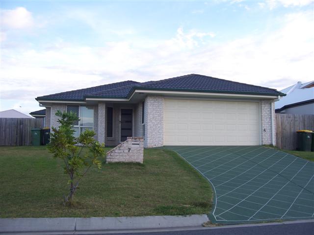 Almost Brand New - Rothwell Picture 1