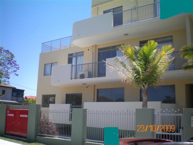 BRAND NEW THREE BEDROOM APARTMENT Picture 1