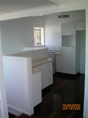 Newly Refurbished Home 50m from the Beach... Picture 3