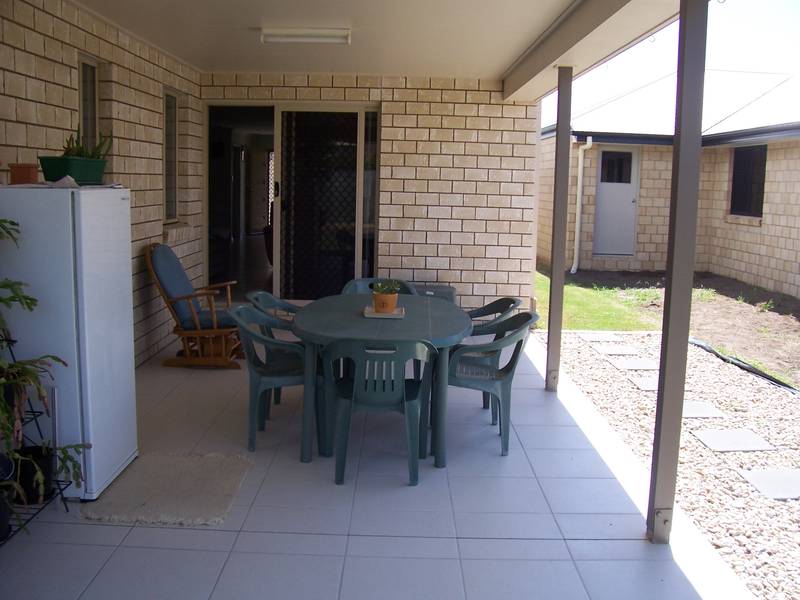 Excutive style living at a fraction of the price !!!! Picture 3