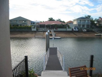 PRIVATE PONTOON Picture