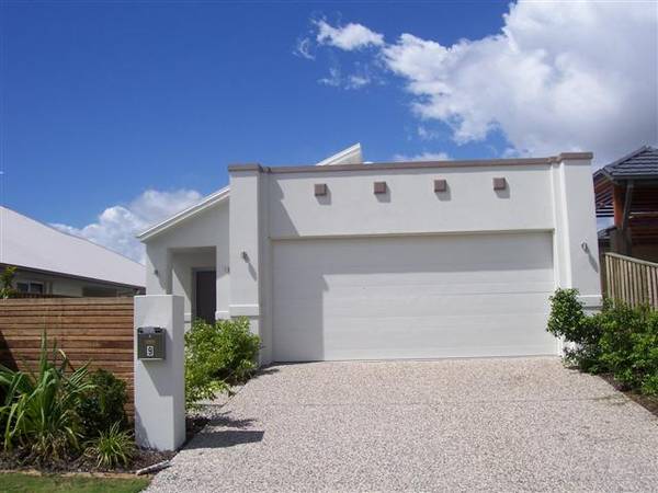 Display Home Quality - Rothwell Picture 1