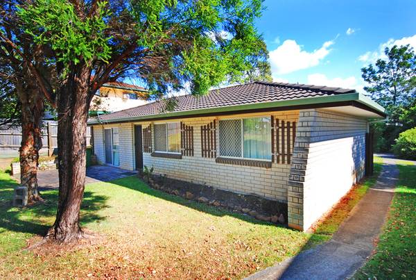 WANT A LARGE SHED Picture 1