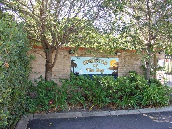 Ormiston - Resort Style living By the Bay Picture