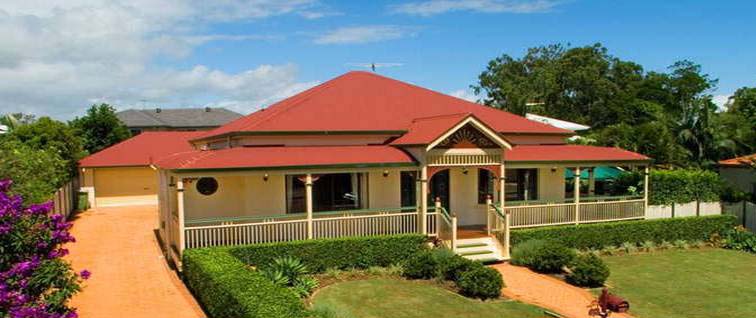 COLONIAL CLASSIC ~ EMPIRE VISTA, ORMISTON'S PREMIER STREET. Picture