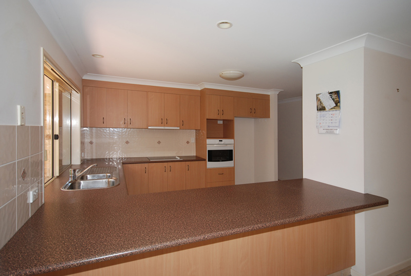 SIDE ACCESS FOR BOATS AND CAMPERS Picture 3