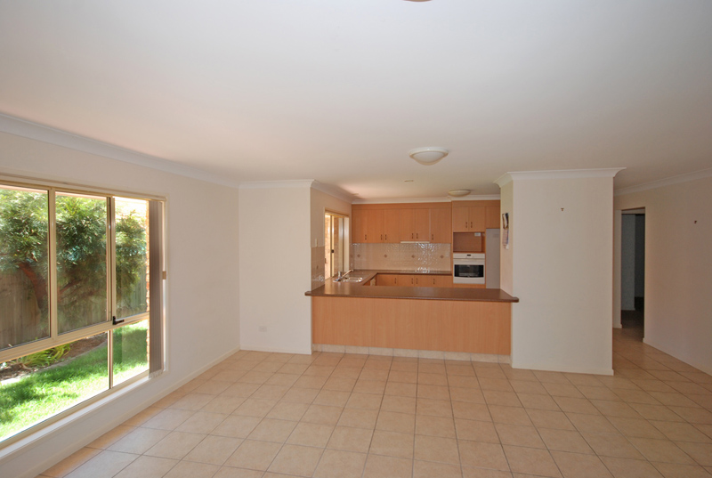 SIDE ACCESS FOR BOATS AND CAMPERS Picture 2