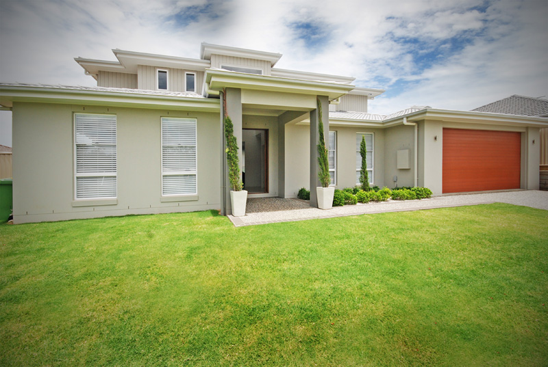 Stunning New Ex Prize Home - Bayviews Quiet Street Picture 1