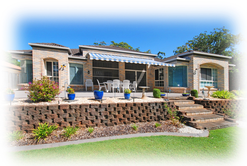 ORMISTON...... Bayview Entertainer on Big 1400m2 Block Picture 2