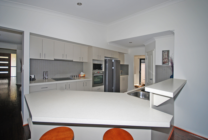 ULTIMATE ENTERTAINER Picture 3