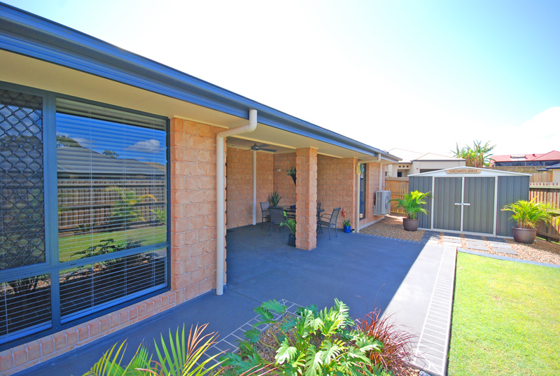 ULTIMATE ENTERTAINER Picture 2