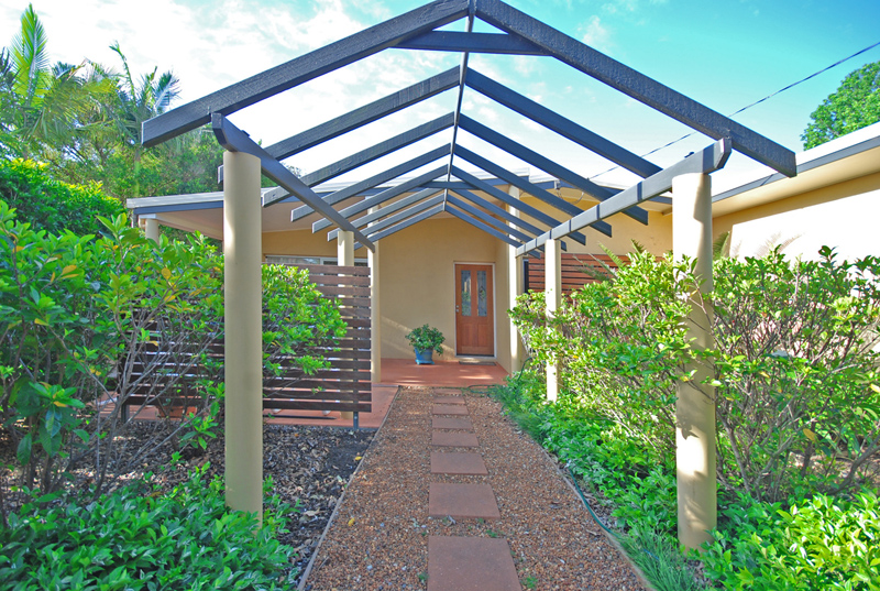 UNIQUE STYLE DUPLEX ~ CLEVELAND Picture 1