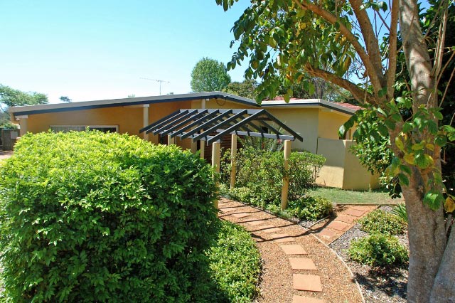 UNIQUE STYLE DUPLEX ~ CLEVELAND Picture 2