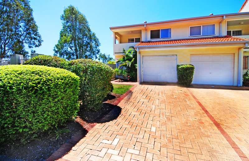 RABY BAY VISTA - CANAL VIEWS Picture 2