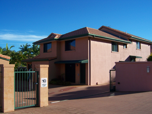 LIFESTYLE LIVING ~ CLEVELAND Picture 1