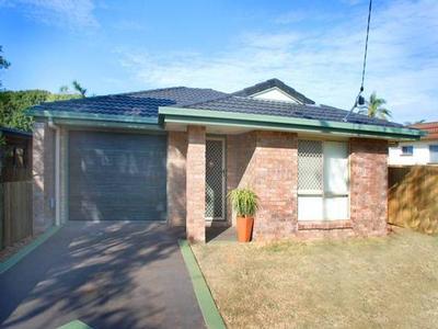 LIFESTYLE LIVING ORMISTON Picture