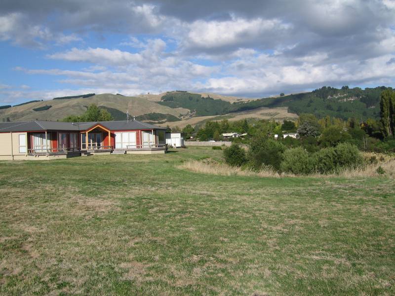 LAKE VISTA ON YOUR DOORSTEP Picture 3