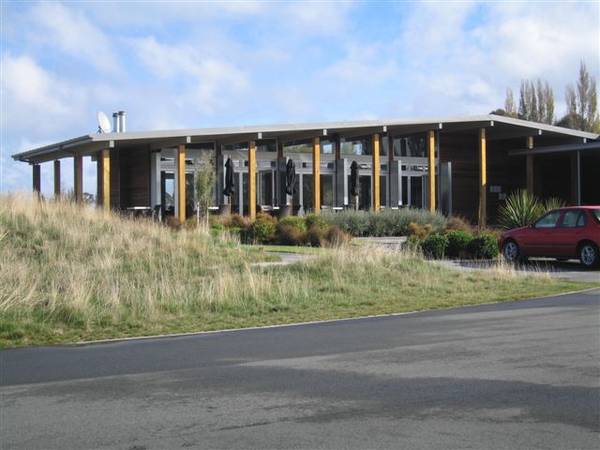 IN THE GOLF ZONE Picture 2