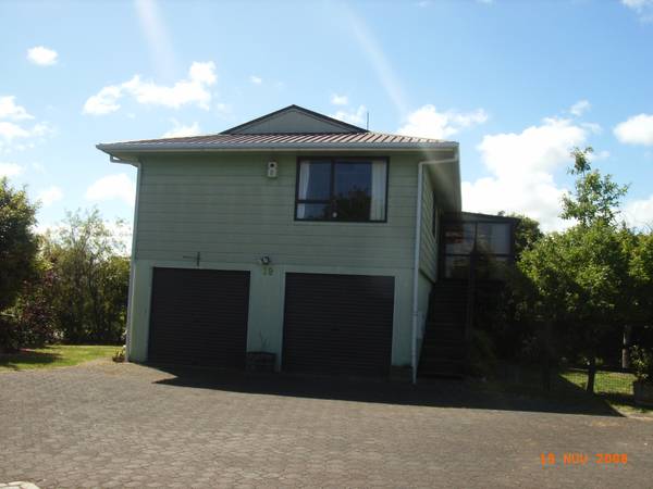 SUPER-SIZED IN POPULAR RICHMOND HEIGHTS Picture 1