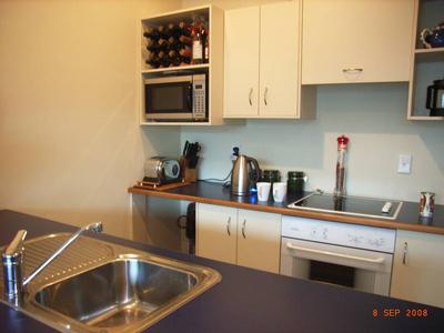 APARTMENT LIVING Picture