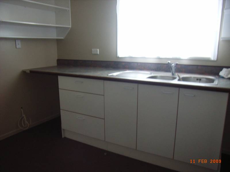 COMPLETELY RENOVATED Picture 2