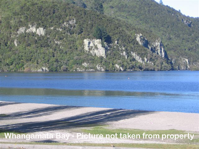 GOOD SIZED SECTION Picture 3