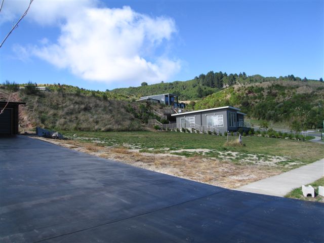 BEST OF BOTH WORLDS Picture 2