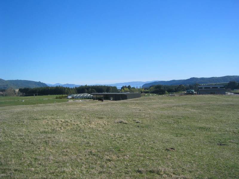 PREMIER LIFESTYLE LOCATION Picture 1