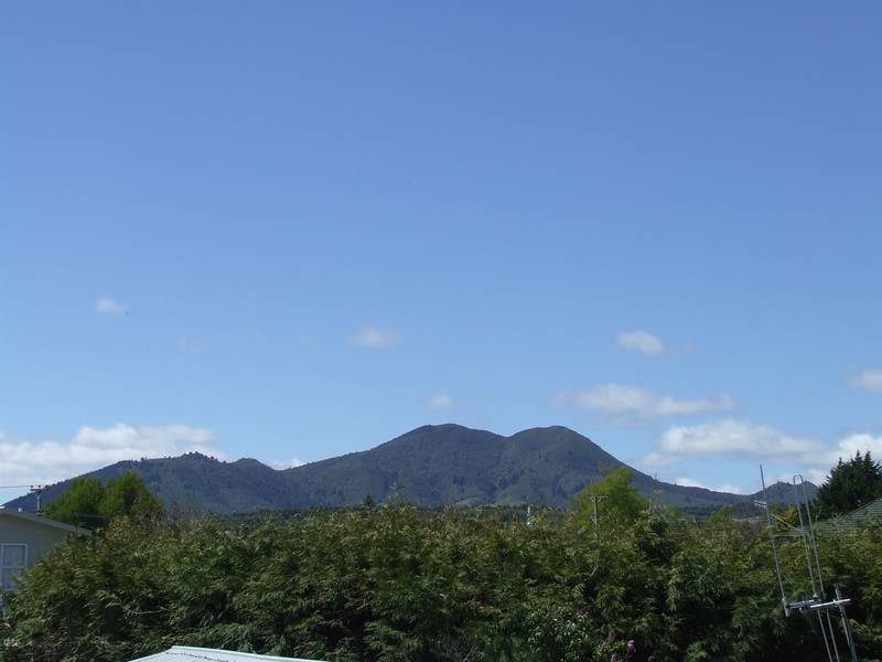 INVESTMENT IS GOLDEN Picture 3