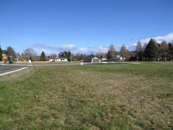 DON'T BOTHER WITH FINANCE COMPANIES - BUY LAND! Picture 1