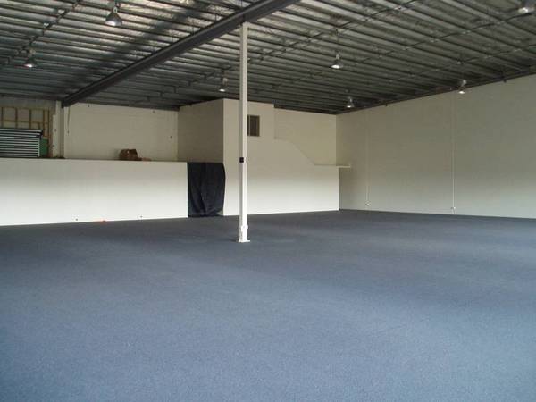 FOR LEASE Picture 1