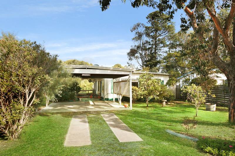 BEACH HOUSE HEAVEN-JUST STEP INSIDE Picture