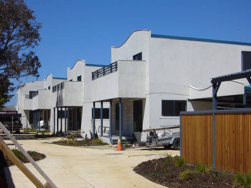 4 Bedroom Townhouse Picture 1