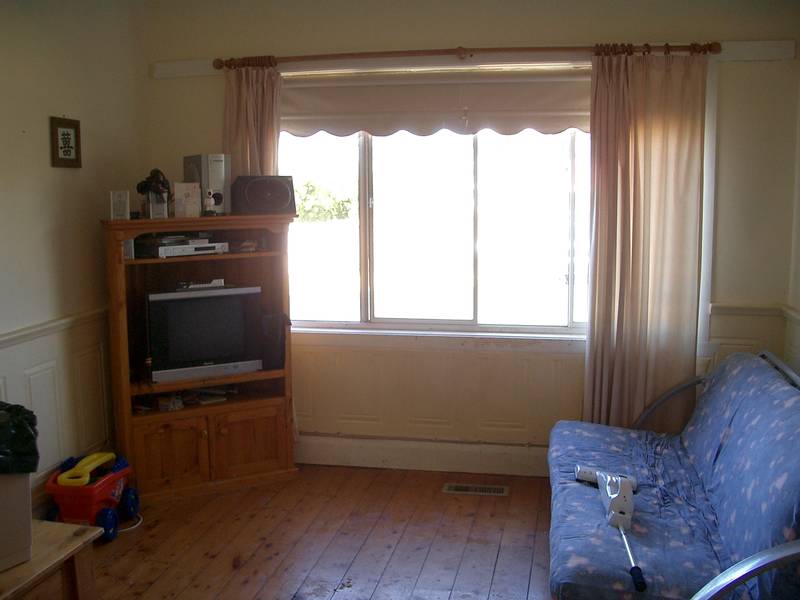 GOOD SIZE BLOCK WITH BAY VIEWS Picture 2