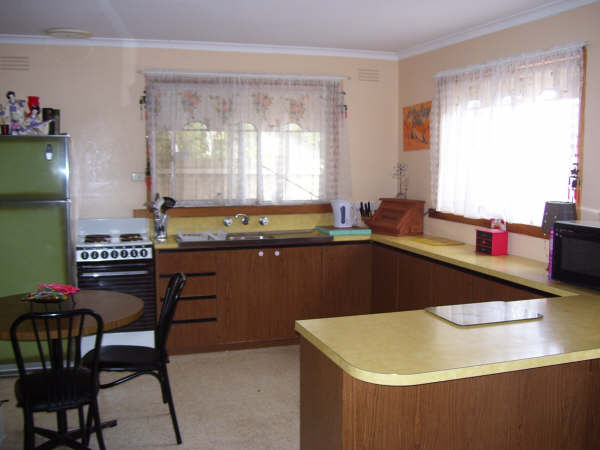 Large block, quiet location Picture 2