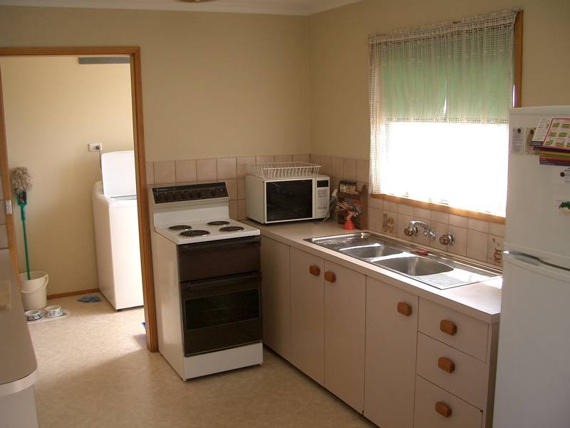 3 Bedroom House Hereford Street Picture 3