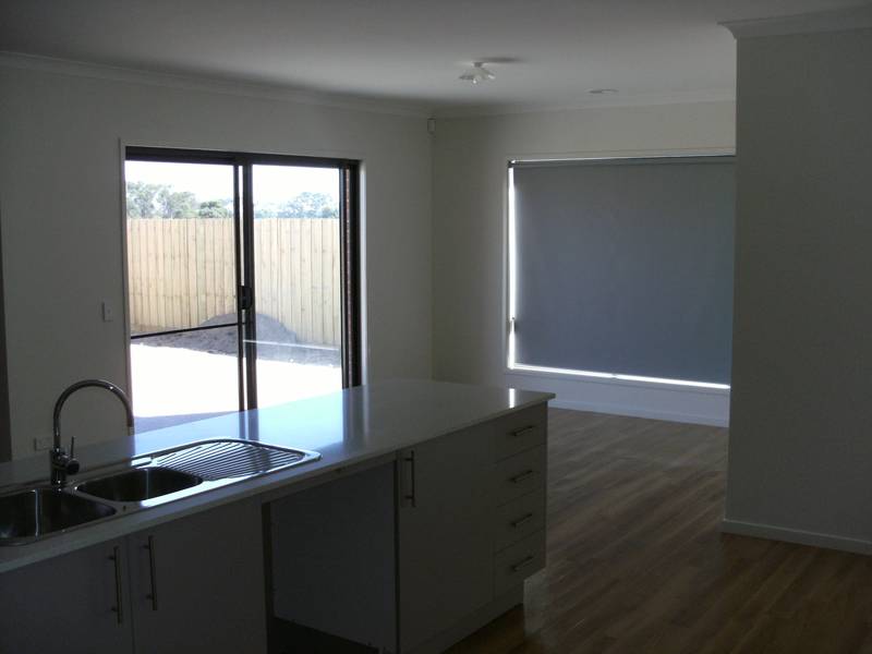 Martin St - 3 Bedrooms Plus Study Picture Martin St - 3 Bedrooms Plus Study Picture