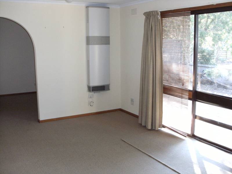 3 Bedroom Beach House Batman Rd, Indented Head Picture