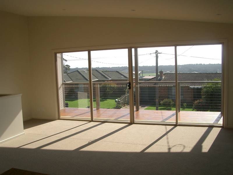 BRAND NEW TOWNHOUSE Picture 3