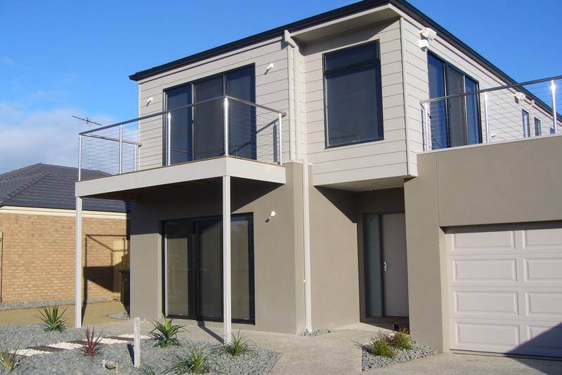 HIGH - $1800pw & $570 for 2 nights
LOW - $1300pw & $525 for 2 nights Picture 1