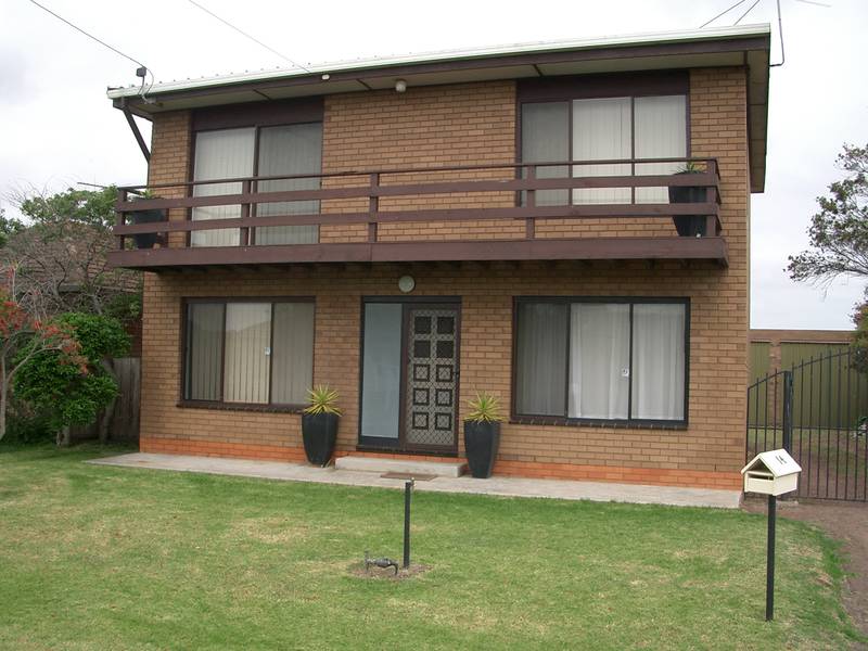 HIGH - $1150pw
LOW - $800pw Picture 1