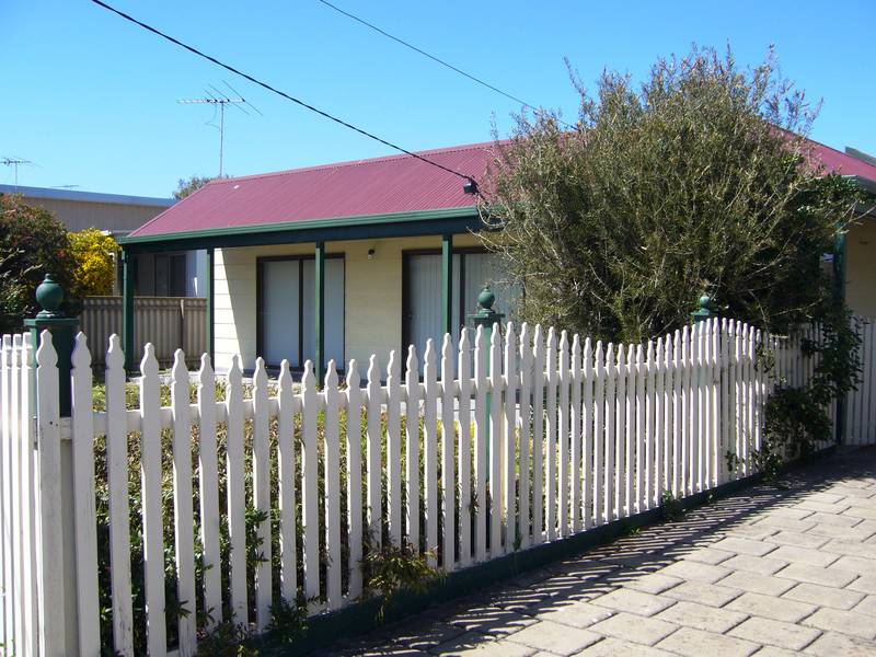 HIGH - $950pw & $200pn
LOW - $700pw & $175pn Picture 1