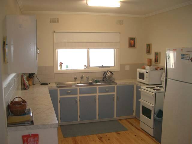 HIGH - $900pw & $220pn
LOW - $700pw & $200pn Picture 2