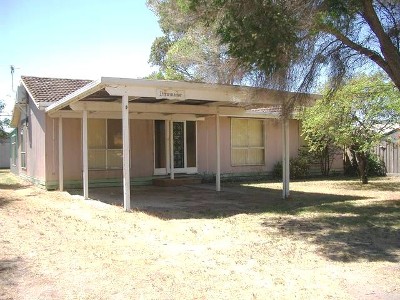 HIGH - $800pw
LOW - $600pw Picture