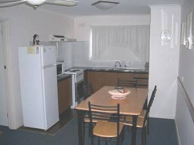 HIGH - $850pw & $175pn
LOW - $625pw & $150pn Picture 2