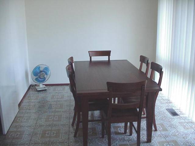 HIGH - $1250pw & $300pn
LOW - $900pw & $275pn Picture 3