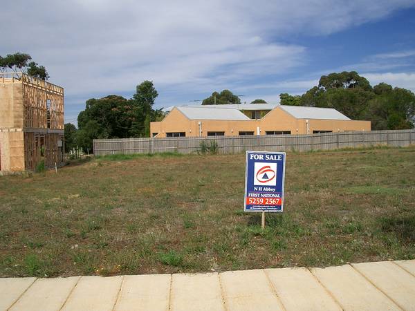 MAKE A OFFER LOT 230 MAINSAIL DRIVE Picture 1