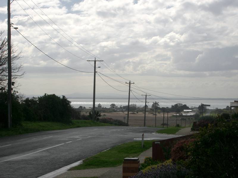 LOVELY BAY VIEWS Picture 2